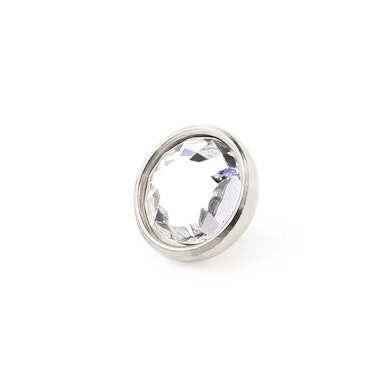 Dermal anchor kinnitus erinevat tooni kivikestega