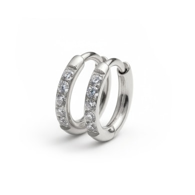 Paar kivikestega titaanist huggie rõngaid