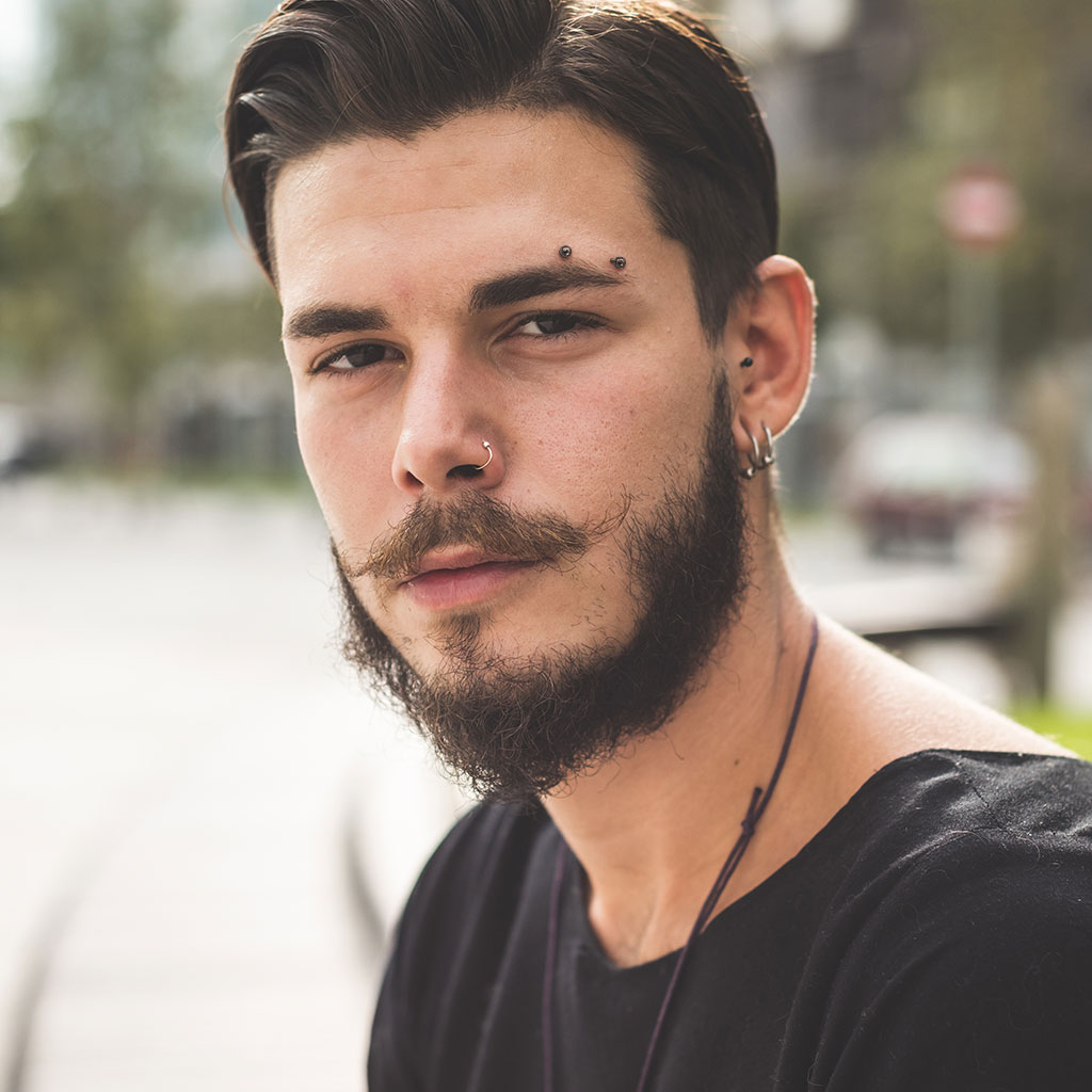 Eri värvitoonides kumerusega neet kuulidega