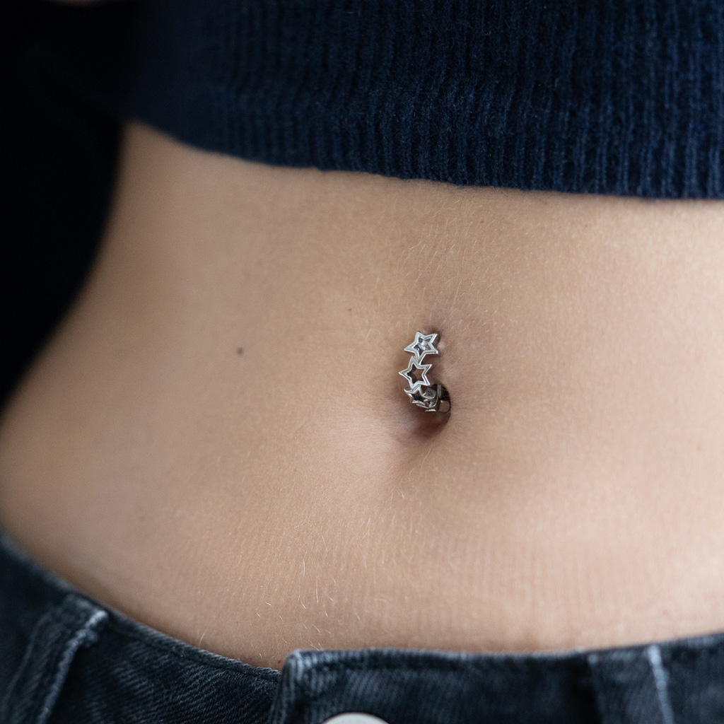 Tähtedega nabaklikker