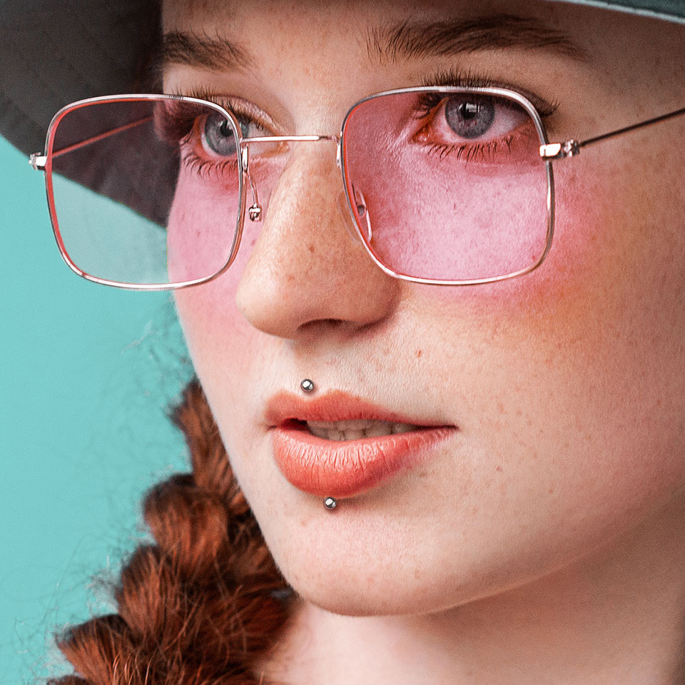 Push-in labret titaanist