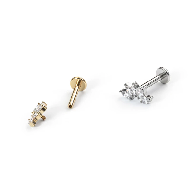 Kaardus titaanist labret 5 kiviga