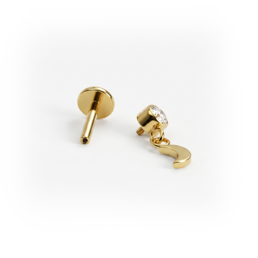 Titaanist labret kuu ripatsiga