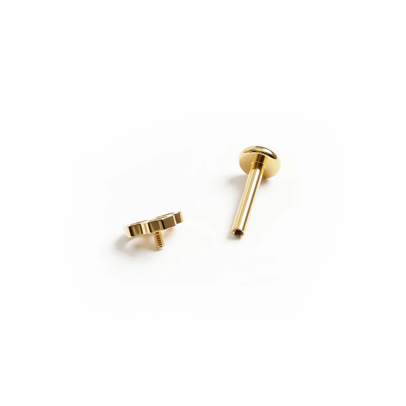 Meekärjega titaanist labret