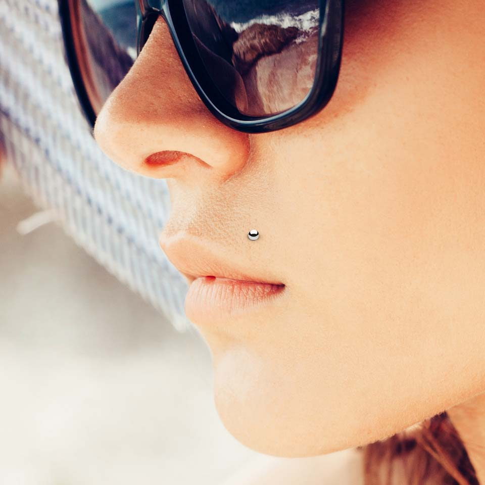 14-karaadisest kullast labret neet