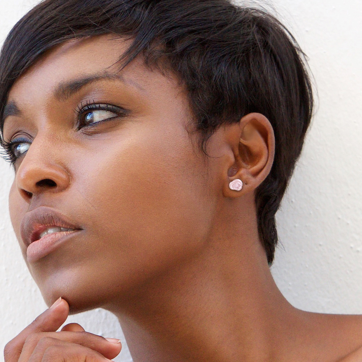 Roosi kujuline plug roosast kvartsist