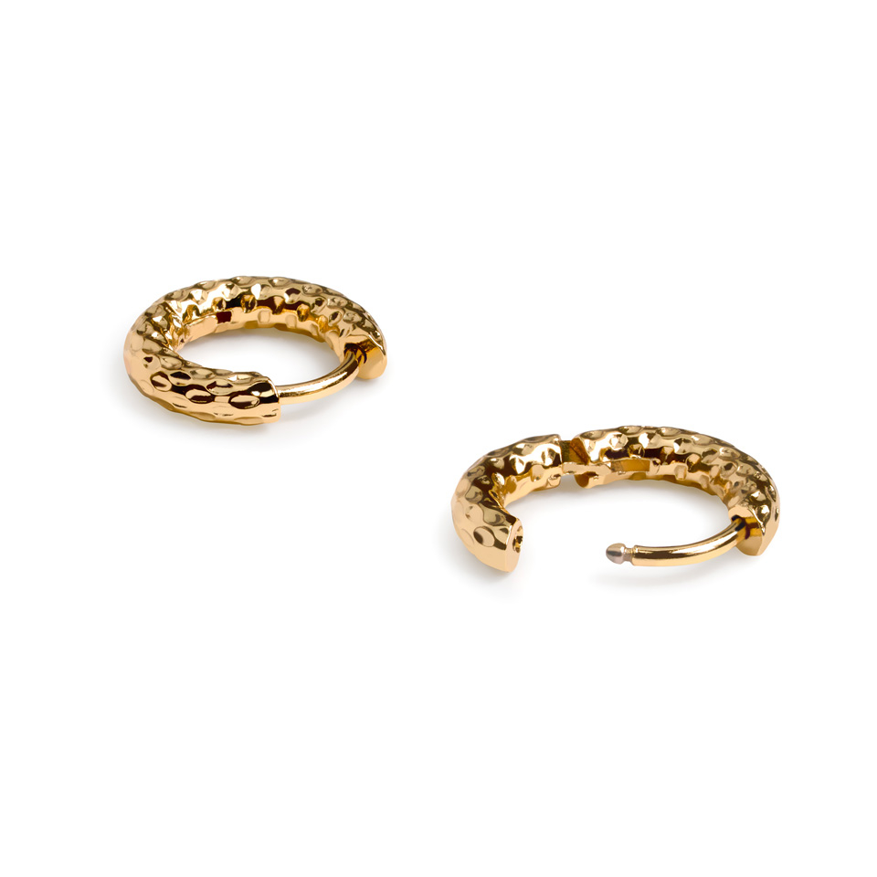 Paar mustriga huggy kõrvarõngaid