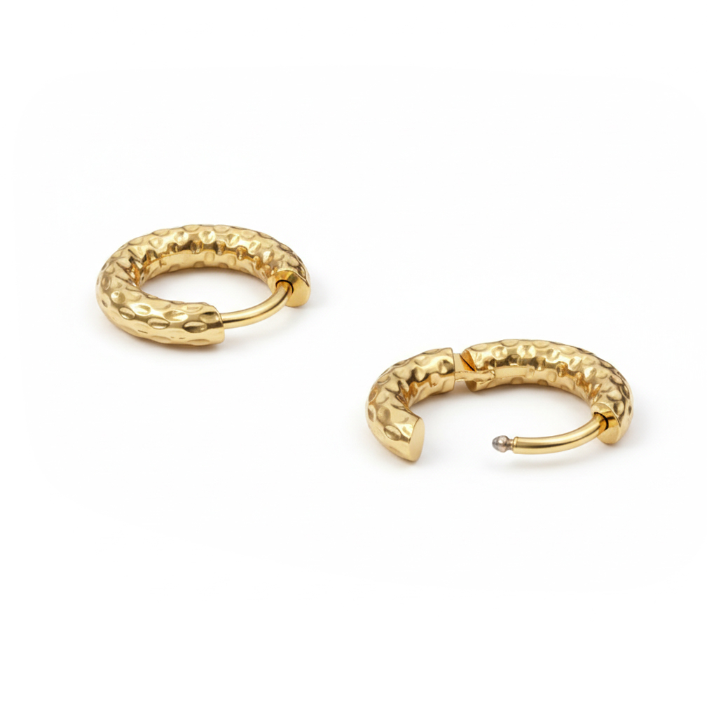 Paar mustriga huggy kõrvarõngaid