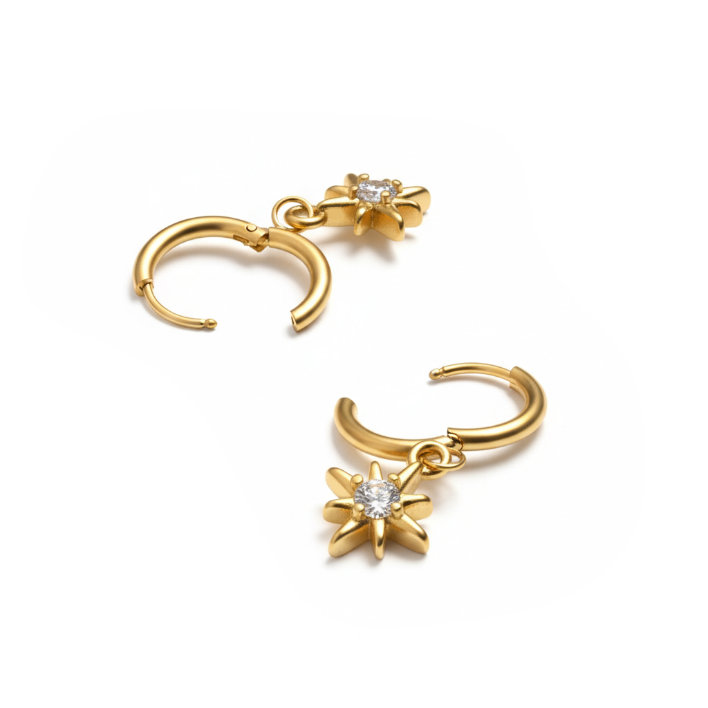 Paar huggie rõngaid päikese ripatsiga