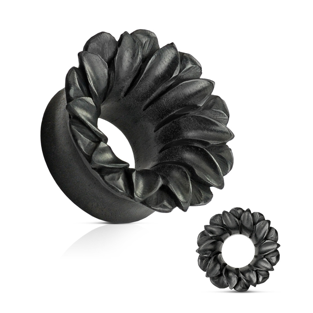 Musta värvi orgaanilisest puidust lillemotiiviga tunnel